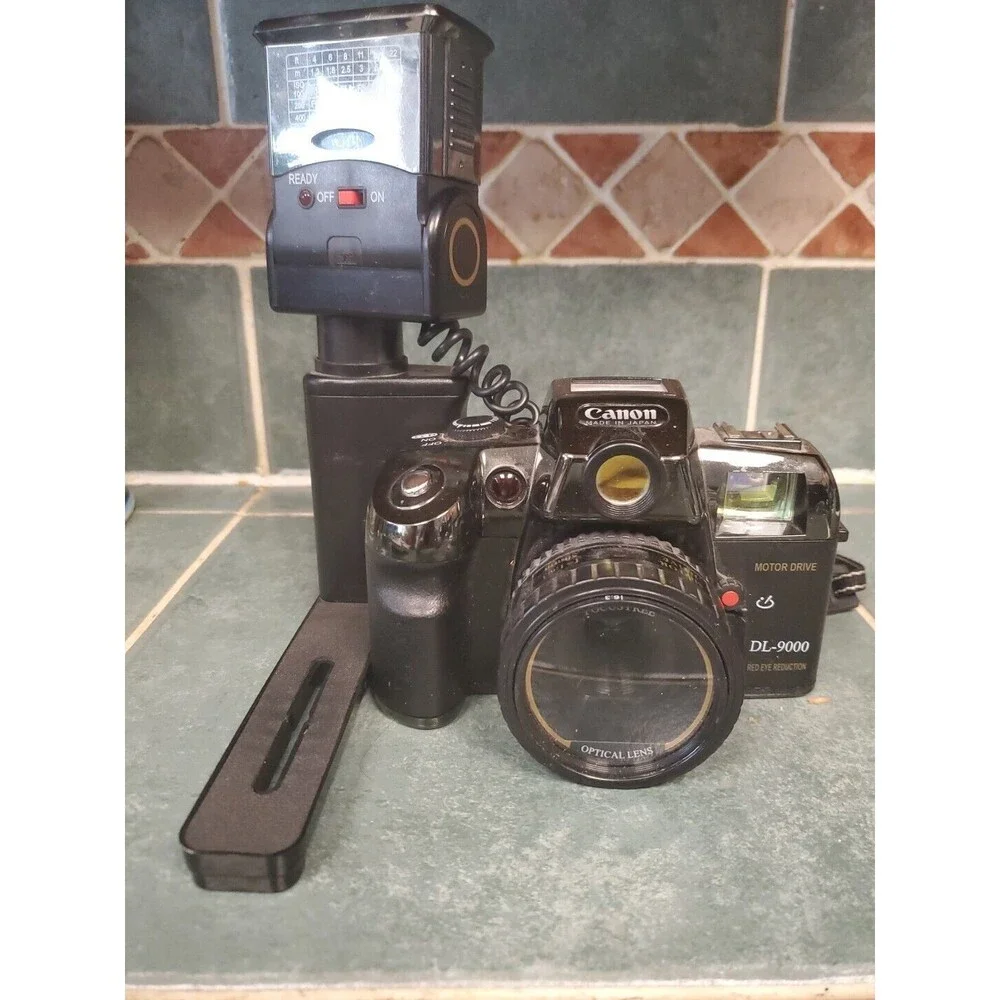Canon DL-9000 Red Eye Reduction Motor Drive Camera Made in Japan Untested